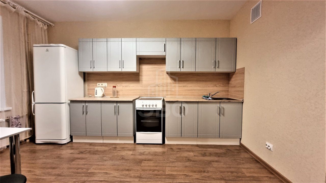 однокомнатная квартира в Санкт-Петербурге по адресу: Гладышевский просп.., 38, к 1