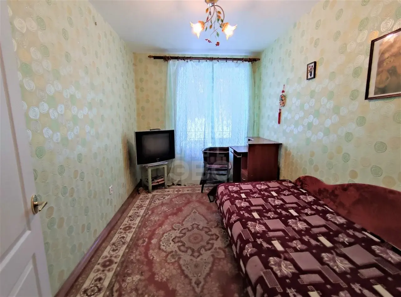 трехкомнатная квартира в Санкт-Петербурге по адресу: Кузнецовская ул., 24, литера А