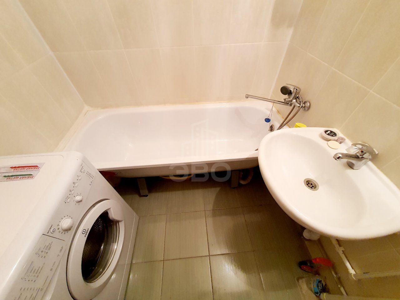 двухкомнатная квартира в Санкт-Петербурге по адресу: Петергофское ш., 84, к 6