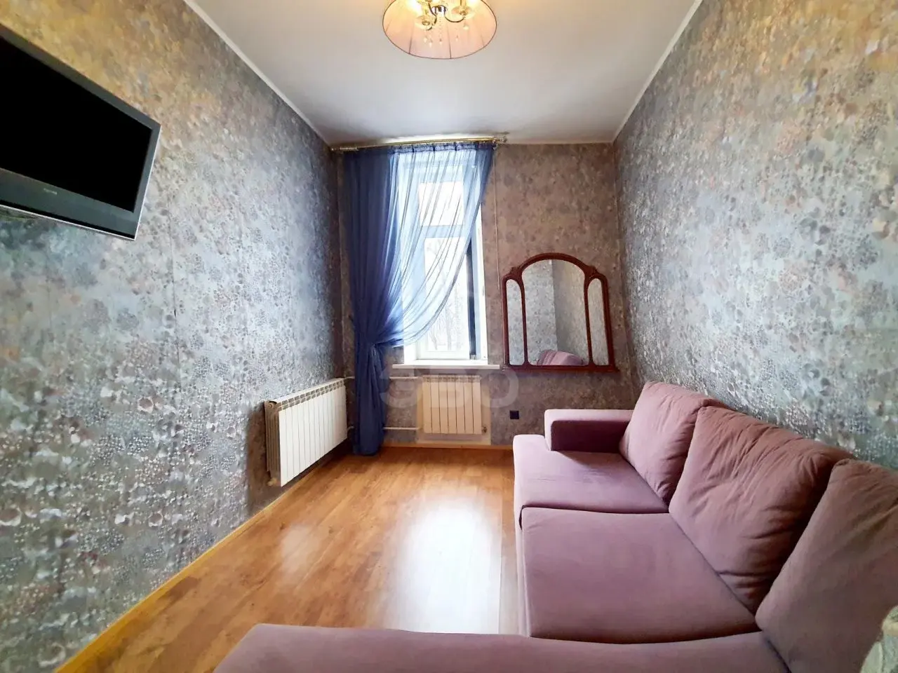 трехкомнатная квартира в Санкт-Петербурге по адресу: Красных Зорь б-р., 7
