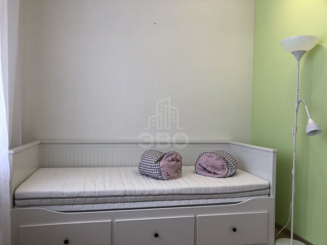 однокомнатная квартира в Санкт-Петербурге по адресу: Среднерогатская ул., 12, к 1