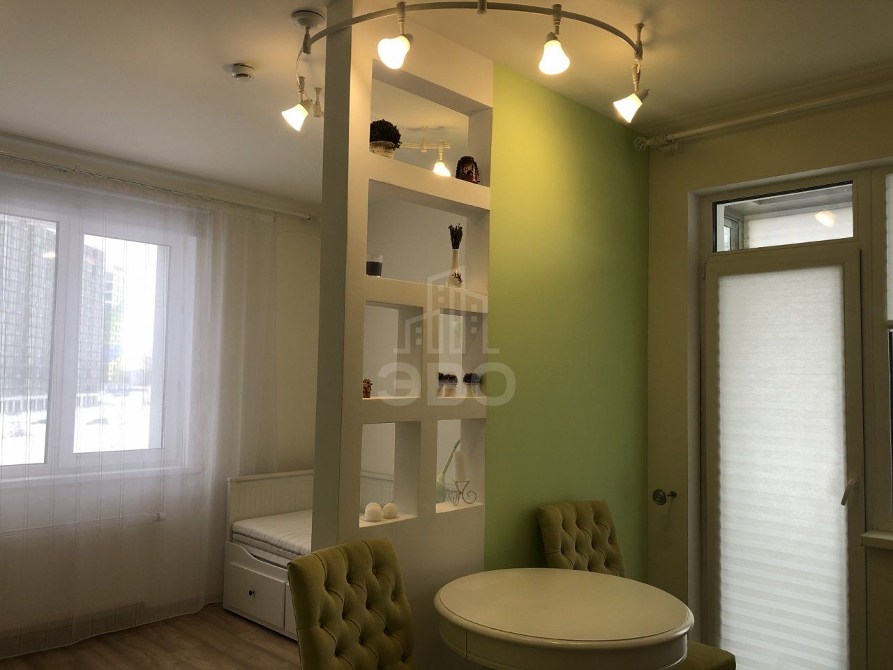 однокомнатная квартира в Санкт-Петербурге по адресу: Среднерогатская ул., 12, к 1