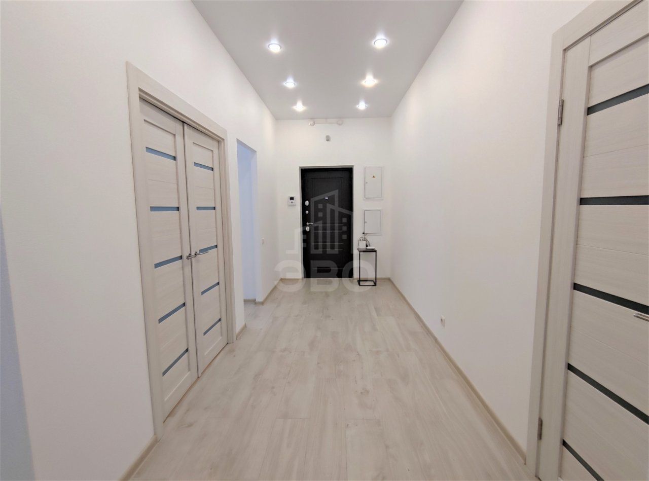 трехкомнатная квартира в Санкт-Петербурге по адресу: Ушаковская наб., 3, к 2, литера А