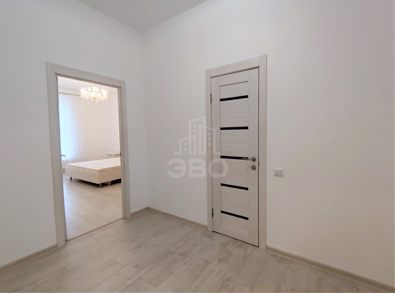 трехкомнатная квартира в Санкт-Петербурге по адресу: Ушаковская наб., 3, к 2, литера А