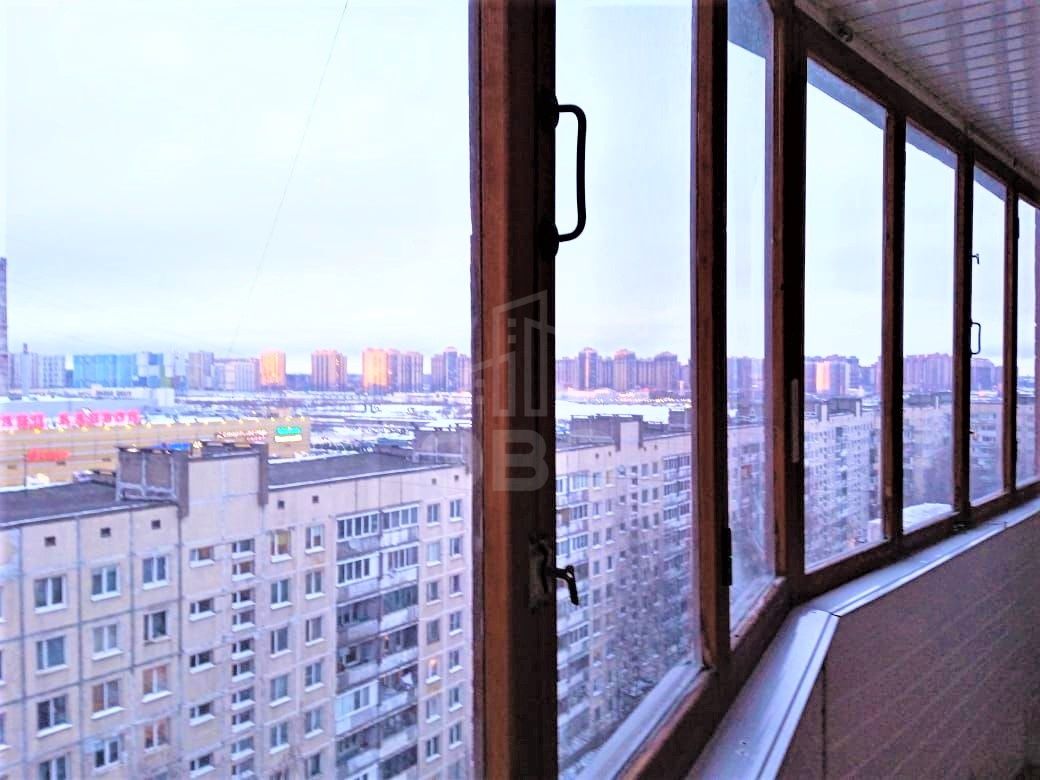 однокомнатная квартира в Санкт-Петербурге по адресу: Энгельса проспект, 149, к 2