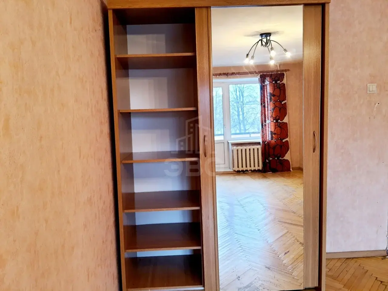 однокомнатная квартира в Санкт-Петербурге по адресу: Десантников ул., 34