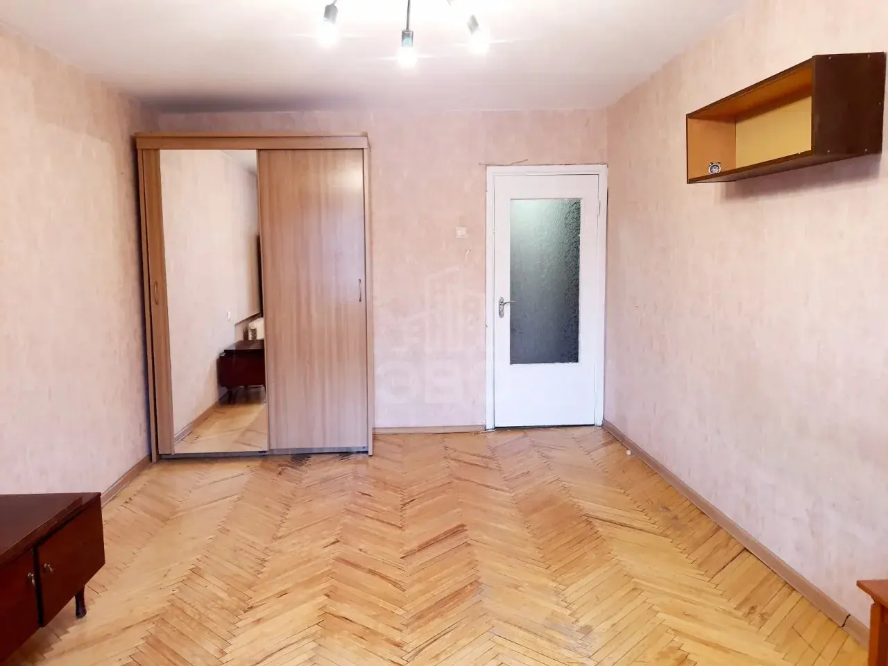 однокомнатная квартира в Санкт-Петербурге по адресу: Десантников ул., 34