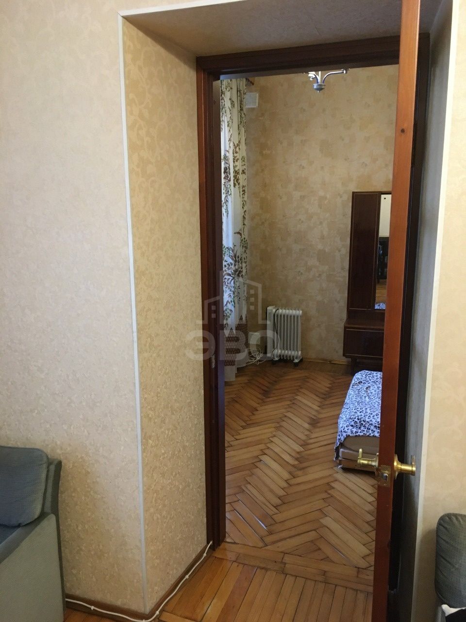 многокомнатная квартира в Санкт-Петербурге по адресу: Новгородская ул., 25