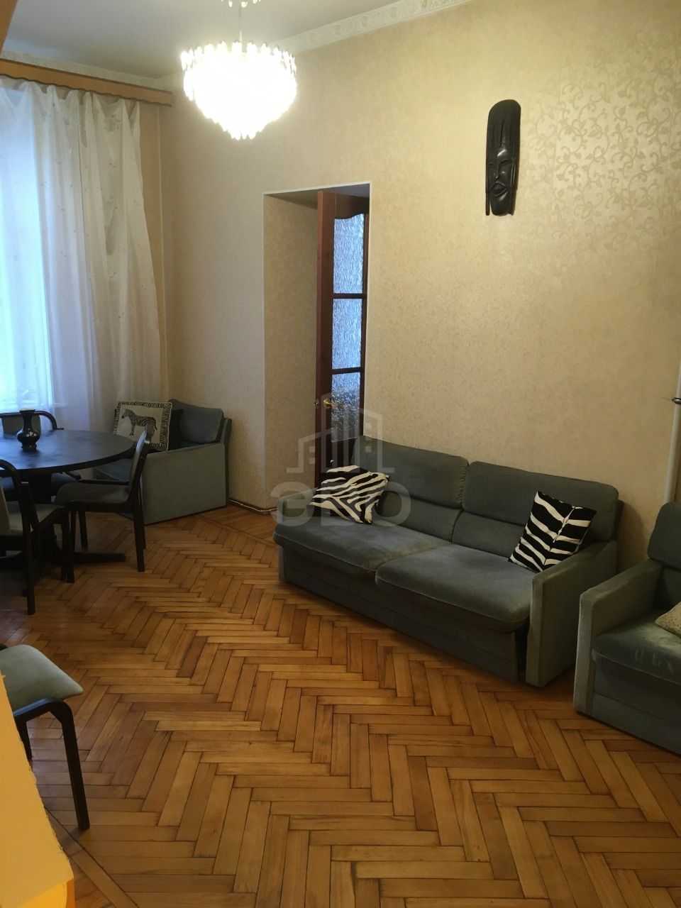 многокомнатная квартира в Санкт-Петербурге по адресу: Новгородская ул., 25