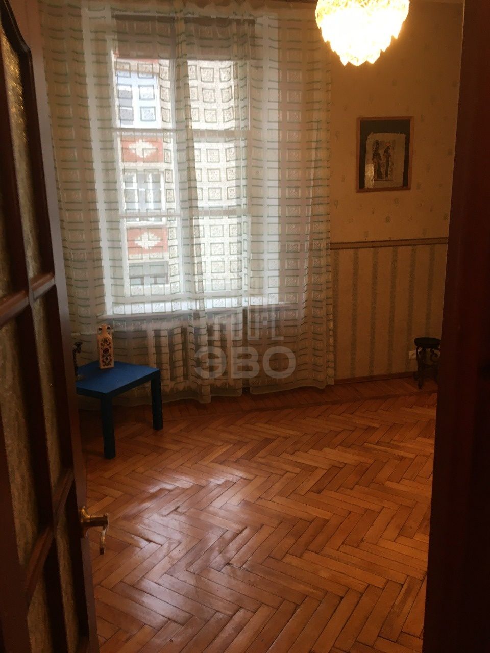 многокомнатная квартира в Санкт-Петербурге по адресу: Новгородская ул., 25