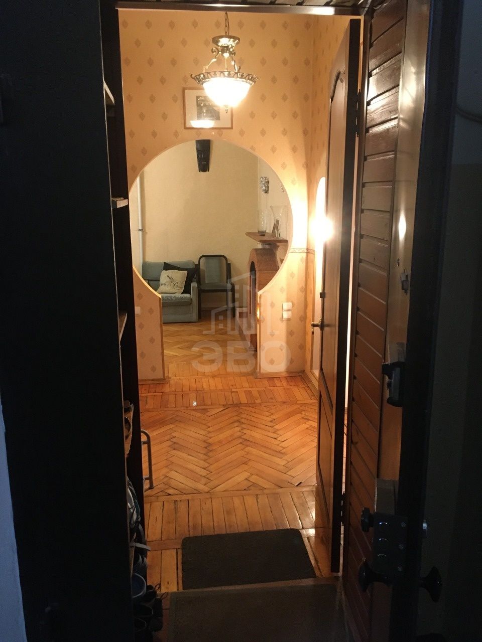 многокомнатная квартира в Санкт-Петербурге по адресу: Новгородская ул., 25