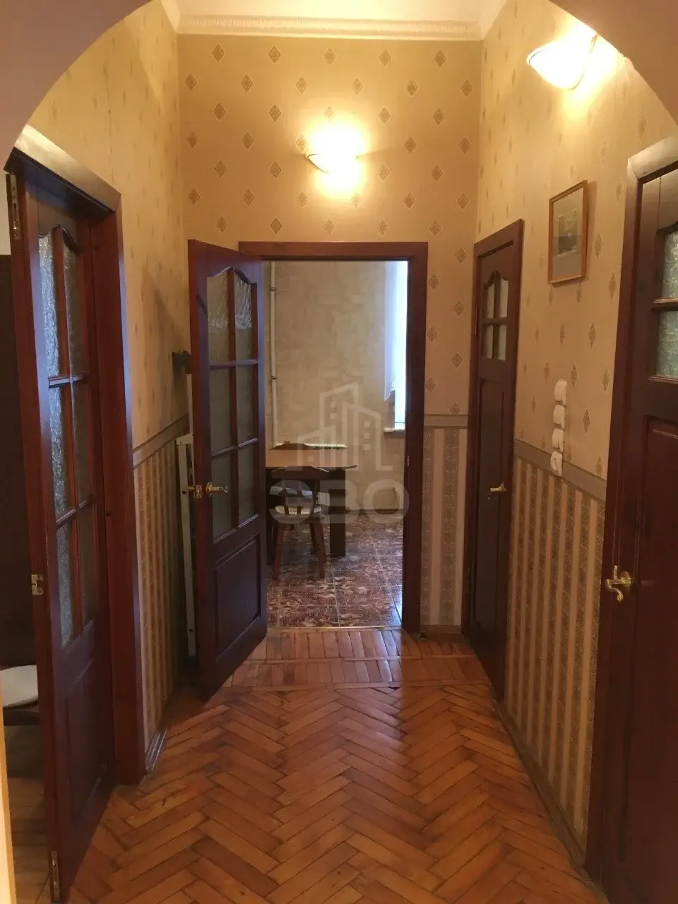 многокомнатная квартира в Санкт-Петербурге по адресу: Новгородская ул., 25