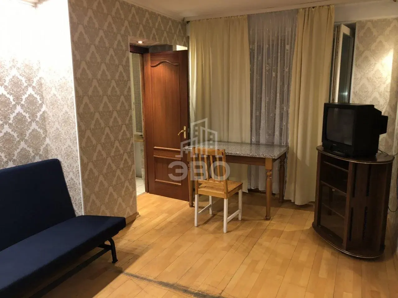 двухкомнатная квартира в Санкт-Петербурге по адресу: Юрия Гагарина проспект, 14, к 3