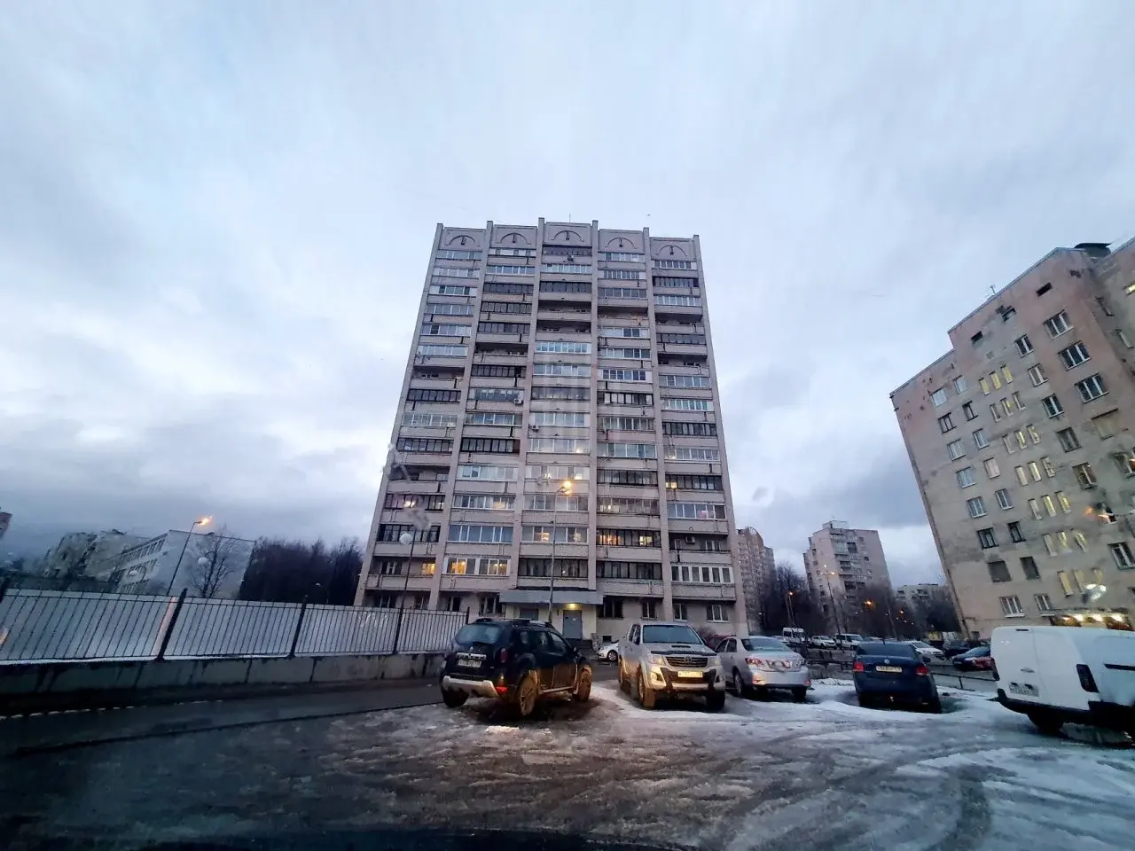 однокомнатная квартира в Санкт-Петербурге по адресу: Нахимова ул., 7, к 3