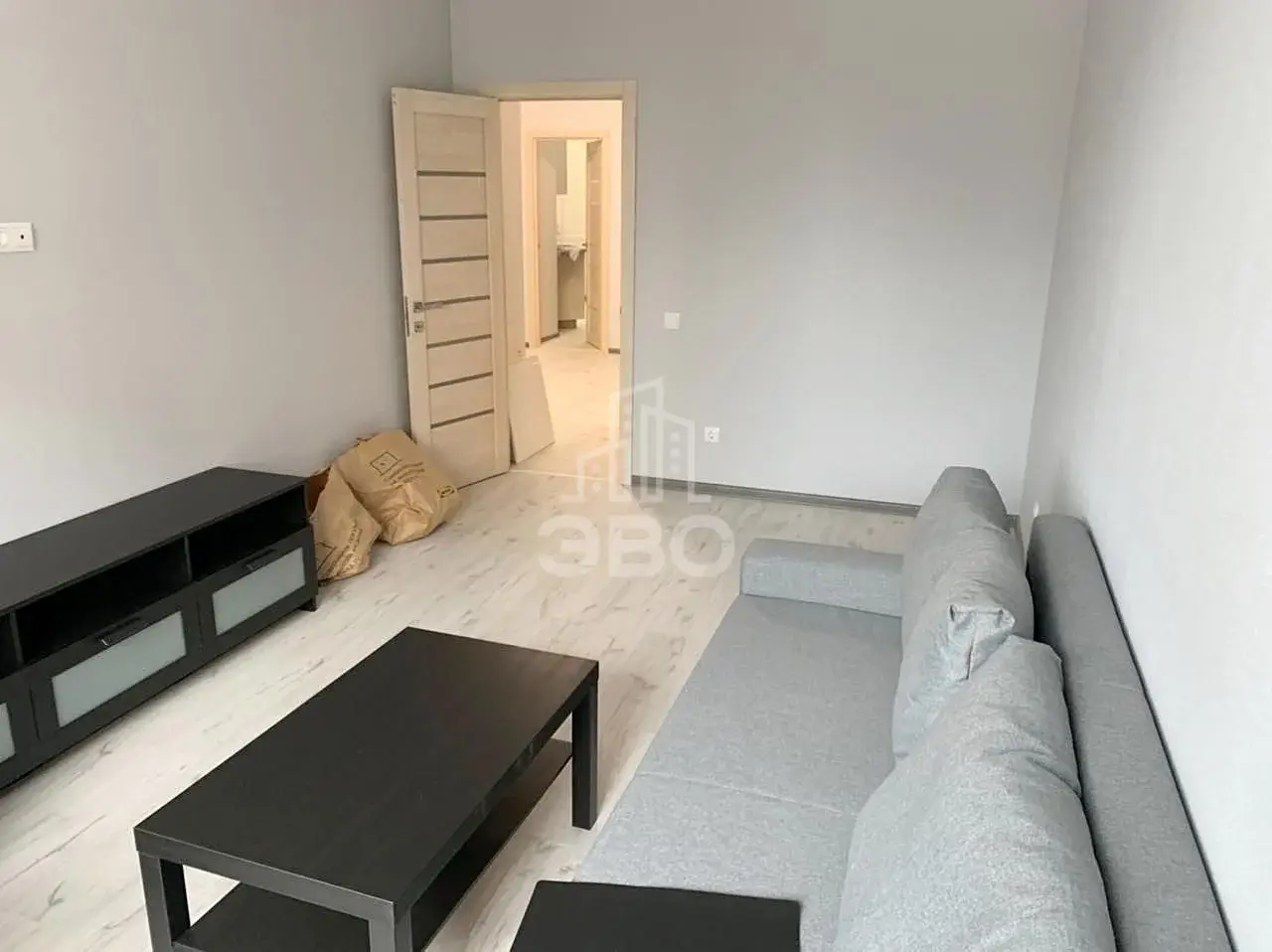двухкомнатная квартира в Санкт-Петербурге по адресу: Парфеновская ул., 7, к 1