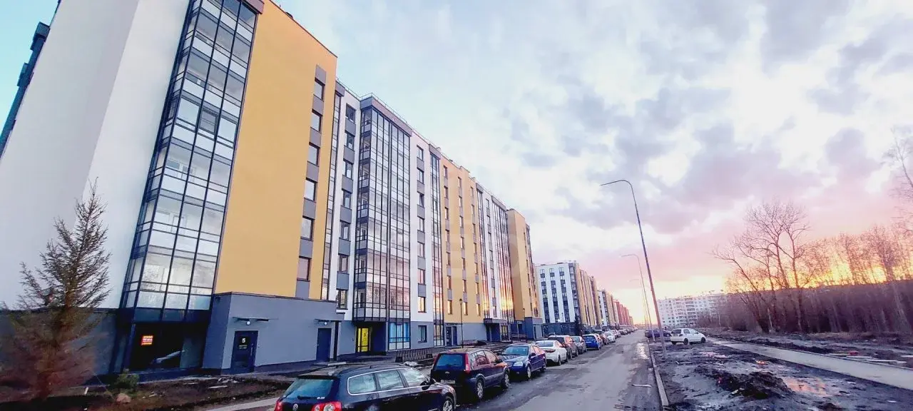 однокомнатная квартира в Санкт-Петербурге по адресу: Генерала Кравченко ул., 3, к 1