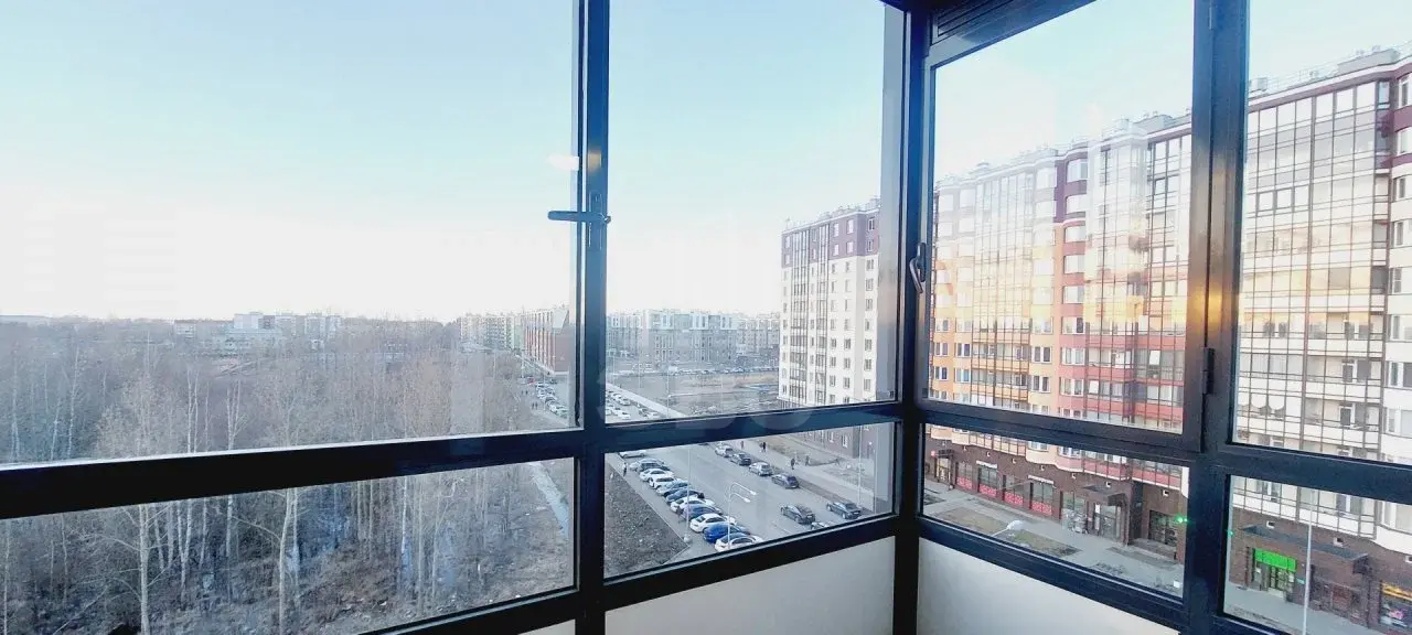 однокомнатная квартира в Санкт-Петербурге по адресу: Генерала Кравченко ул., 3, к 1