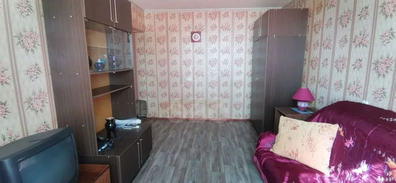 двухкомнатная квартира в Санкт-Петербурге по адресу: Славы проспект, 38, к 1