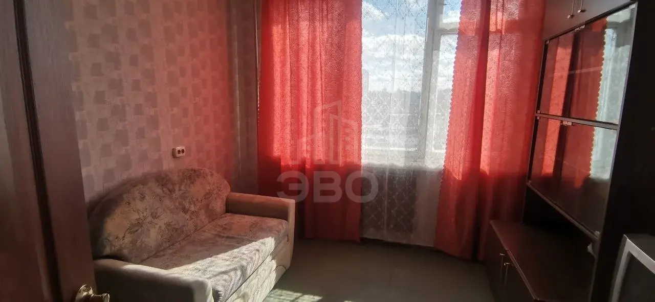 двухкомнатная квартира в Санкт-Петербурге по адресу: Славы проспект, 38, к 1