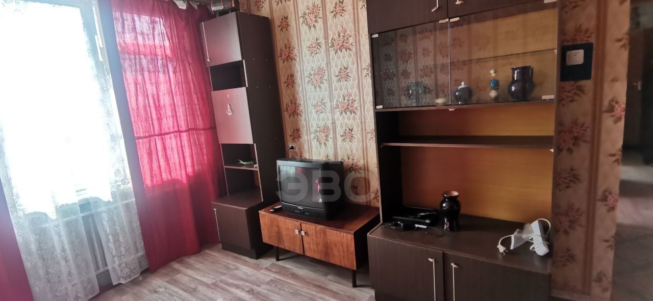 двухкомнатная квартира в Санкт-Петербурге по адресу: Славы проспект, 38, к 1