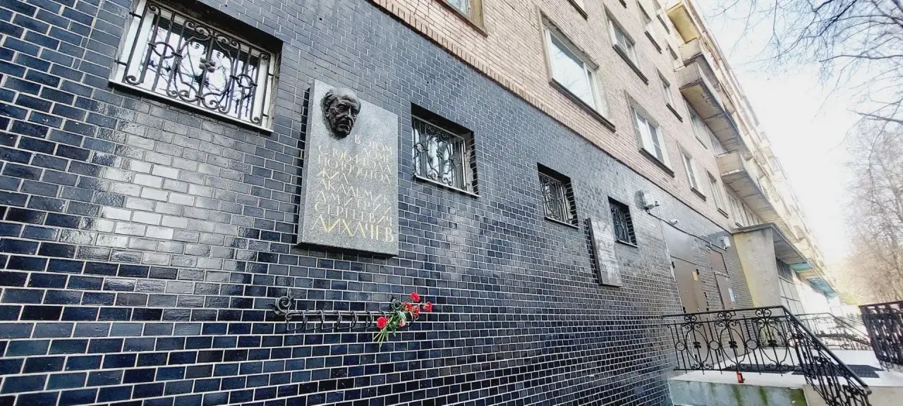 двухкомнатная квартира в Санкт-Петербурге по адресу: 2-й Муринский проспект, 34, к 1