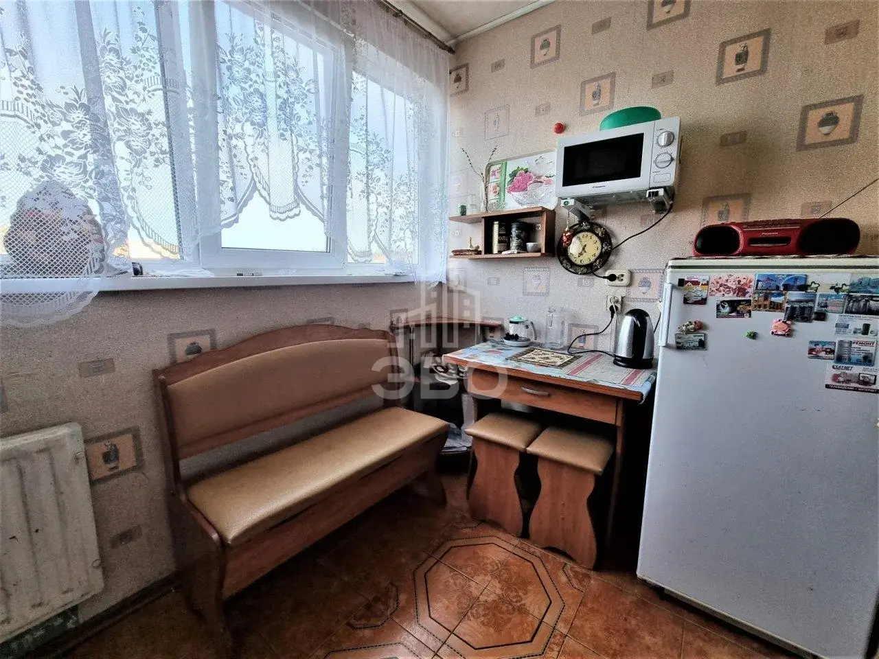 трехкомнатная квартира в Санкт-Петербурге по адресу: Ораниенбаумский проспект, 49, к 1