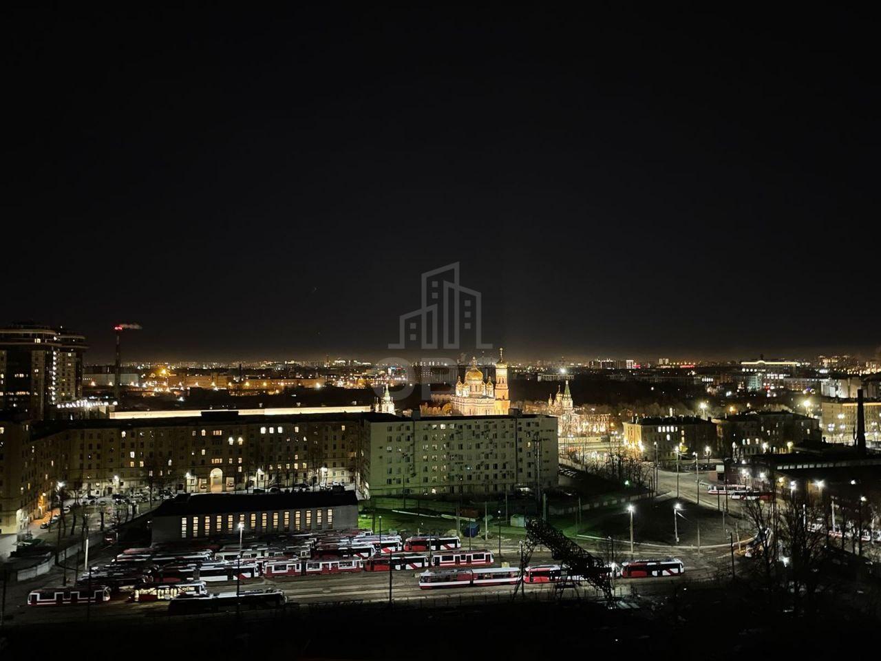 однокомнатная квартира в Санкт-Петербурге по адресу: Парфеновская ул., 14, к 1