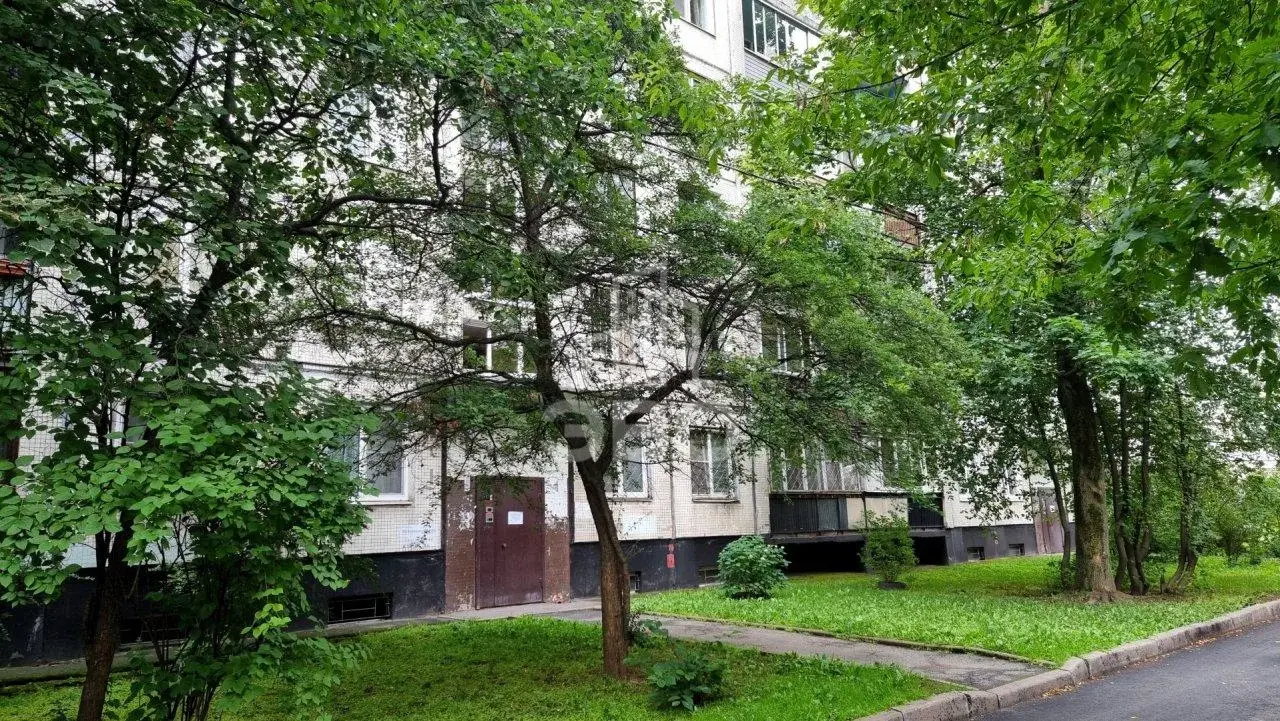 трехкомнатная квартира в Санкт-Петербурге по адресу: Пискарёвский проспект, 58, к 1