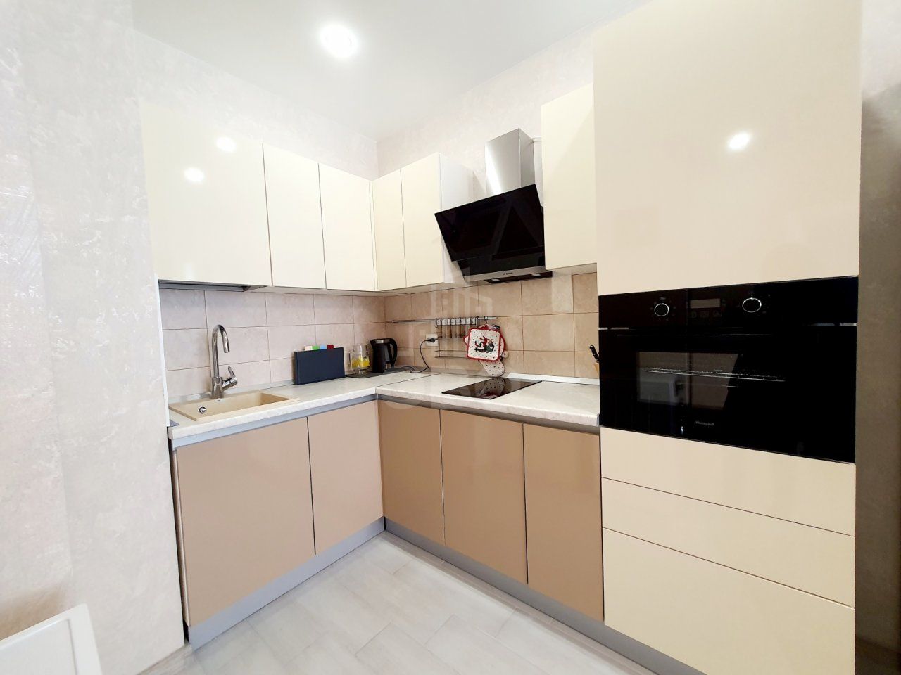 двухкомнатная квартира в Санкт-Петербурге по адресу: Реки Каменки наб., 7, к 2