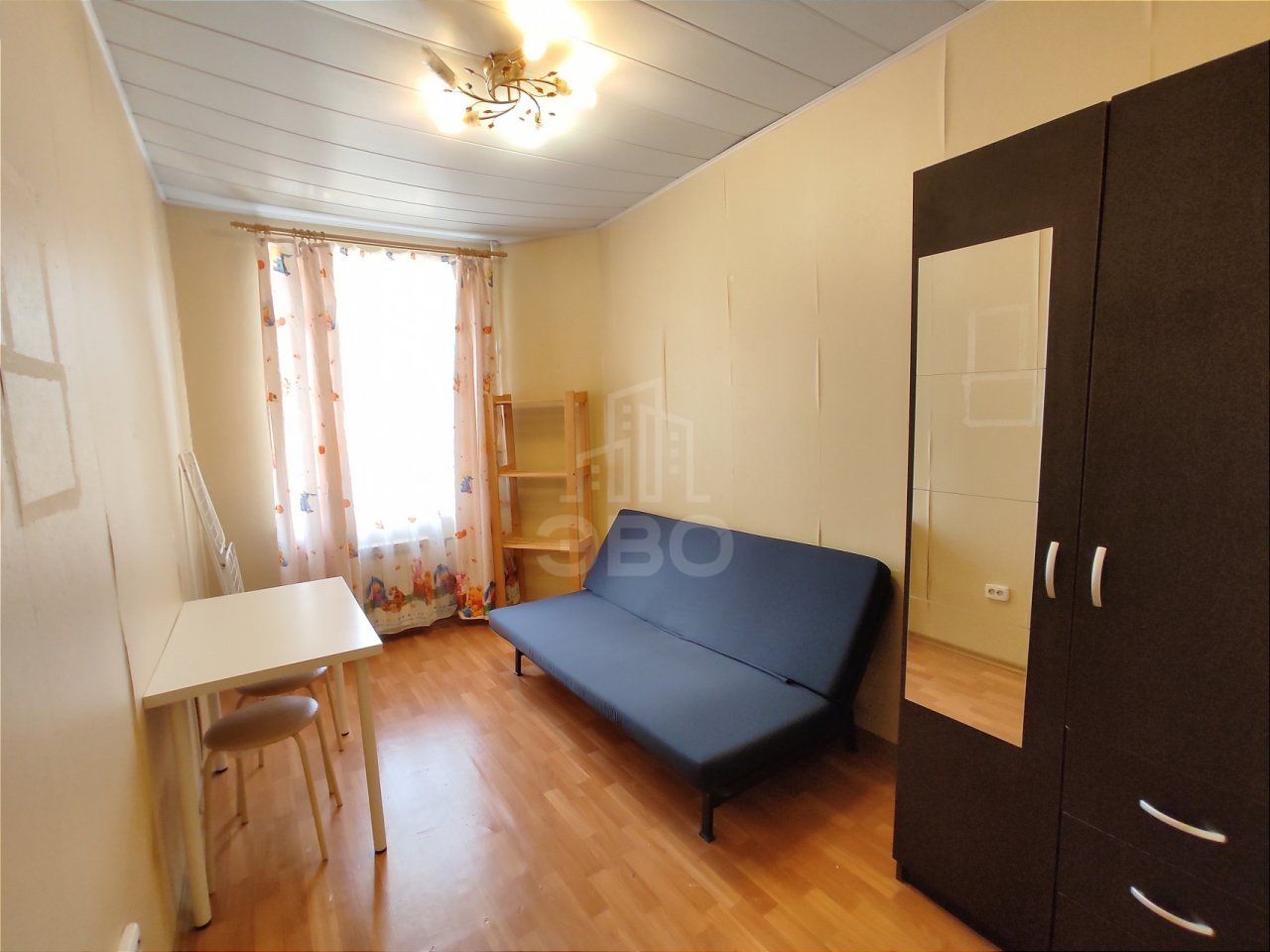 комната в Санкт-Петербурге по адресу: Нарвский проспект, 16