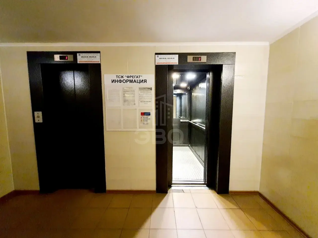 трехкомнатная квартира в Санкт-Петербурге по адресу: Нахимова ул., 11