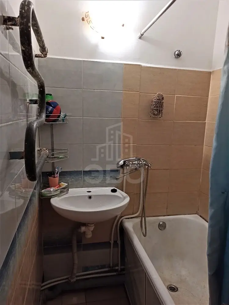 комната в Санкт-Петербурге по адресу: Есенина ул., 8, к 1