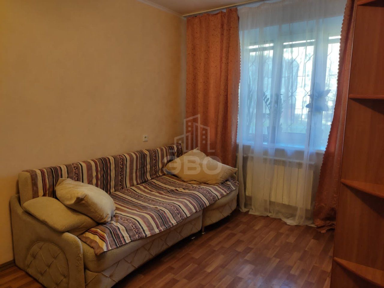 однокомнатная квартира в Санкт-Петербурге по адресу: Октябрьская наб., 80, к 5