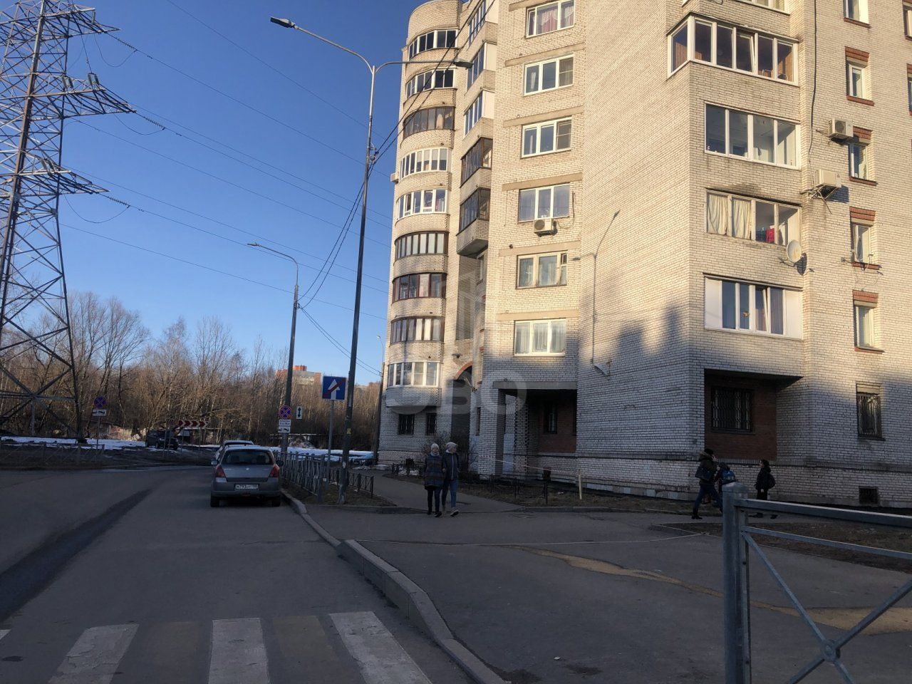 однокомнатная квартира в Санкт-Петербурге по адресу: Октябрьская наб., 80, к 5