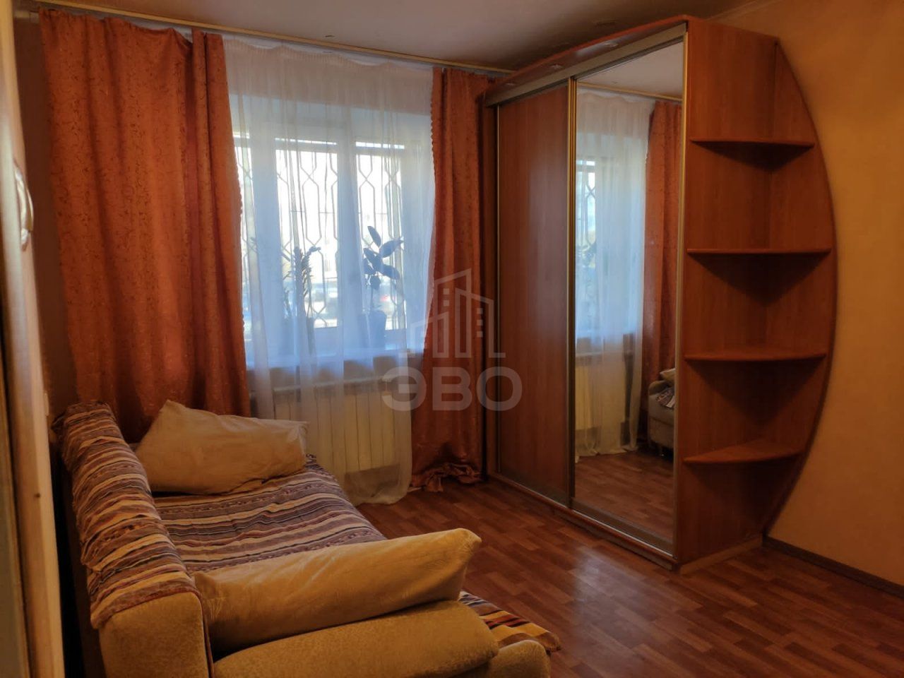 однокомнатная квартира в Санкт-Петербурге по адресу: Октябрьская наб., 80, к 5