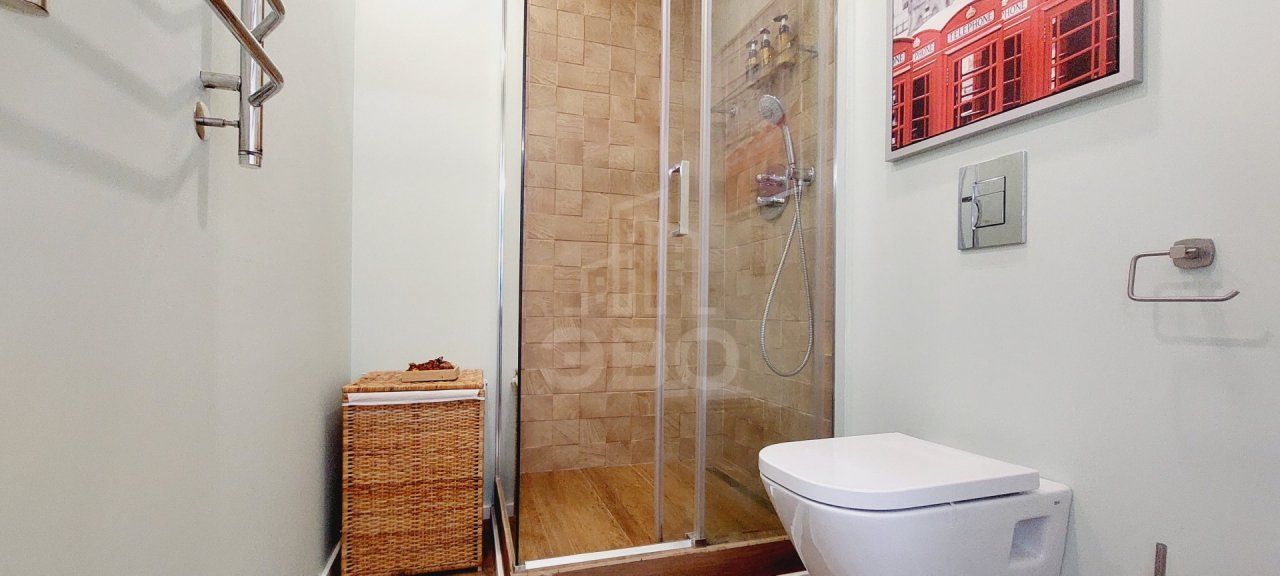 трехкомнатная квартира в Санкт-Петербурге по адресу: Заречная ул., 11, к 4