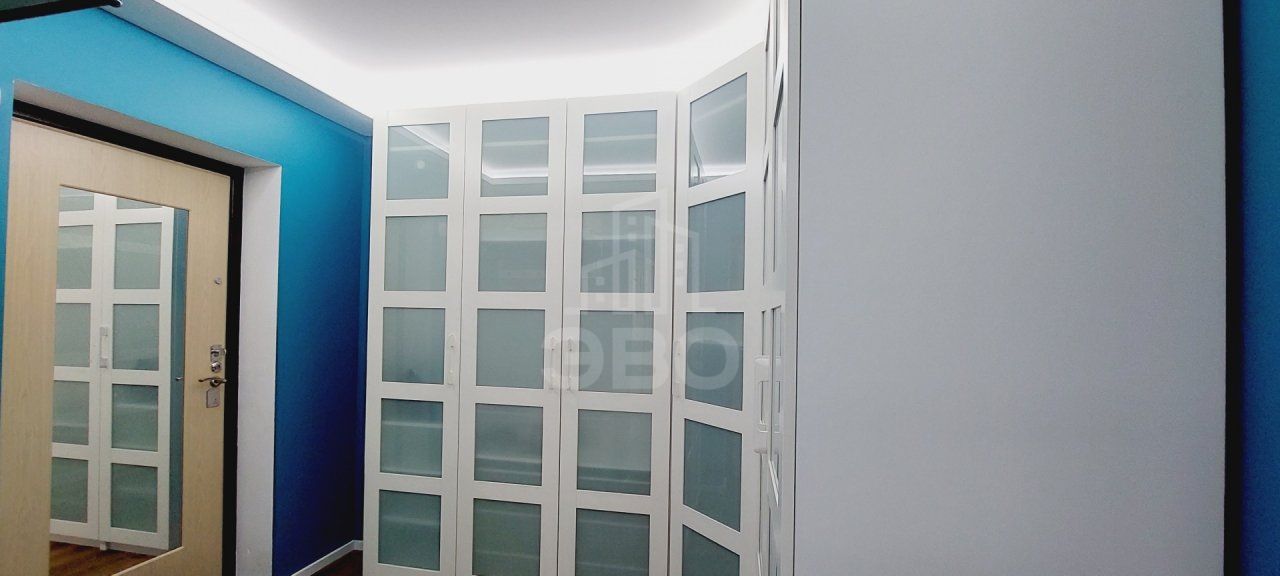 трехкомнатная квартира в Санкт-Петербурге по адресу: Заречная ул., 11, к 4