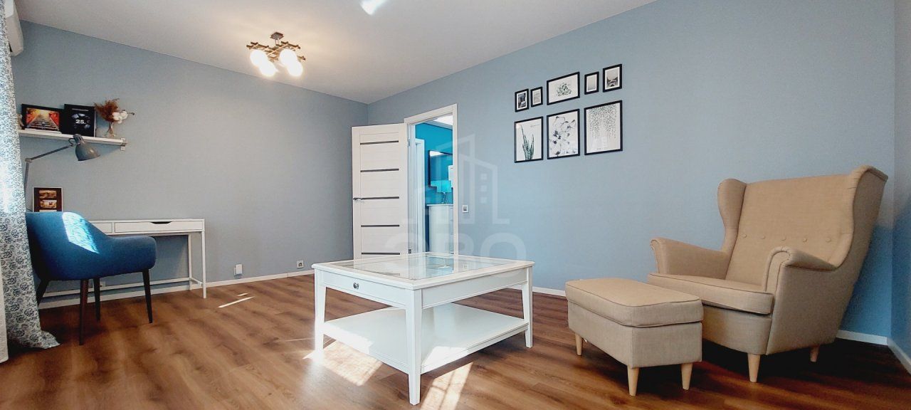 трехкомнатная квартира в Санкт-Петербурге по адресу: Заречная ул., 11, к 4