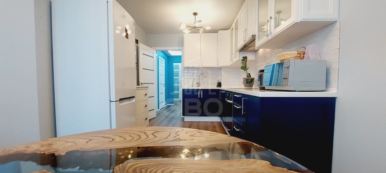 трехкомнатная квартира в Санкт-Петербурге по адресу: Заречная ул., 11, к 4