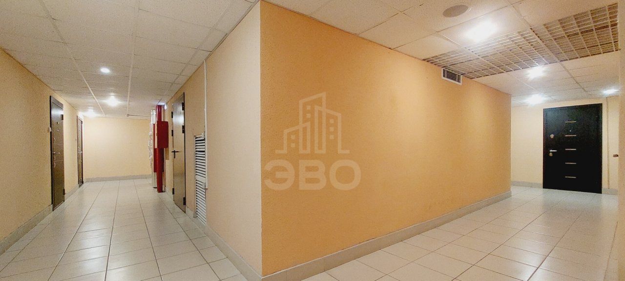 трехкомнатная квартира в Санкт-Петербурге по адресу: Заречная ул., 11, к 4