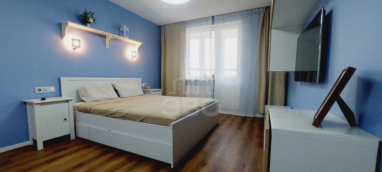 трехкомнатная квартира в Санкт-Петербурге по адресу: Заречная ул., 11, к 4