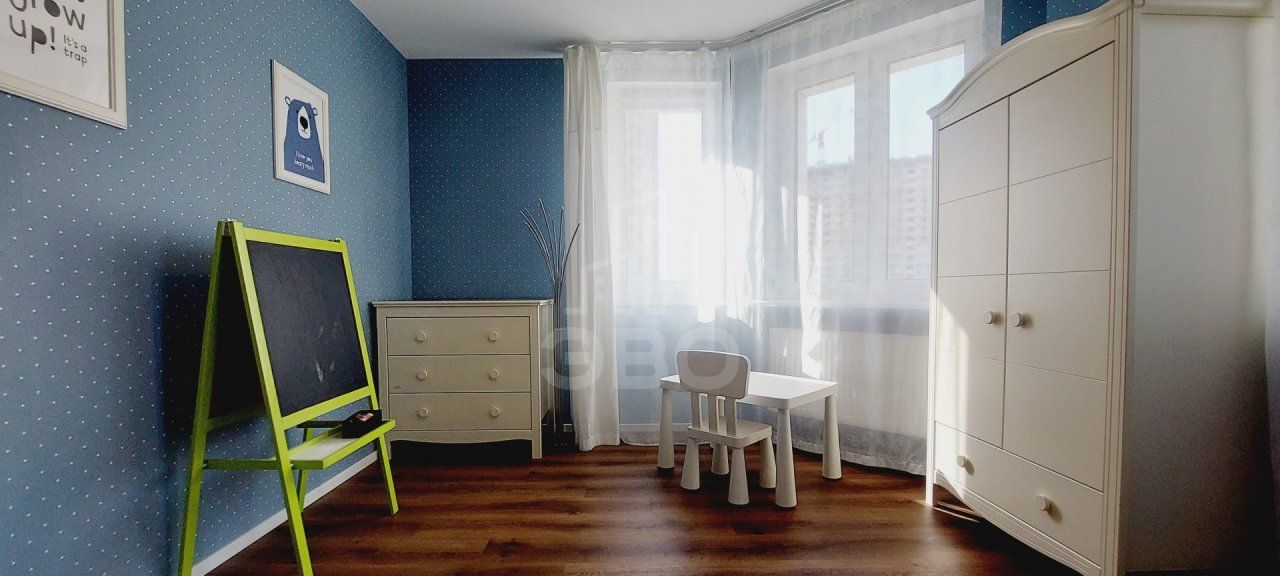 трехкомнатная квартира в Санкт-Петербурге по адресу: Заречная ул., 11, к 4