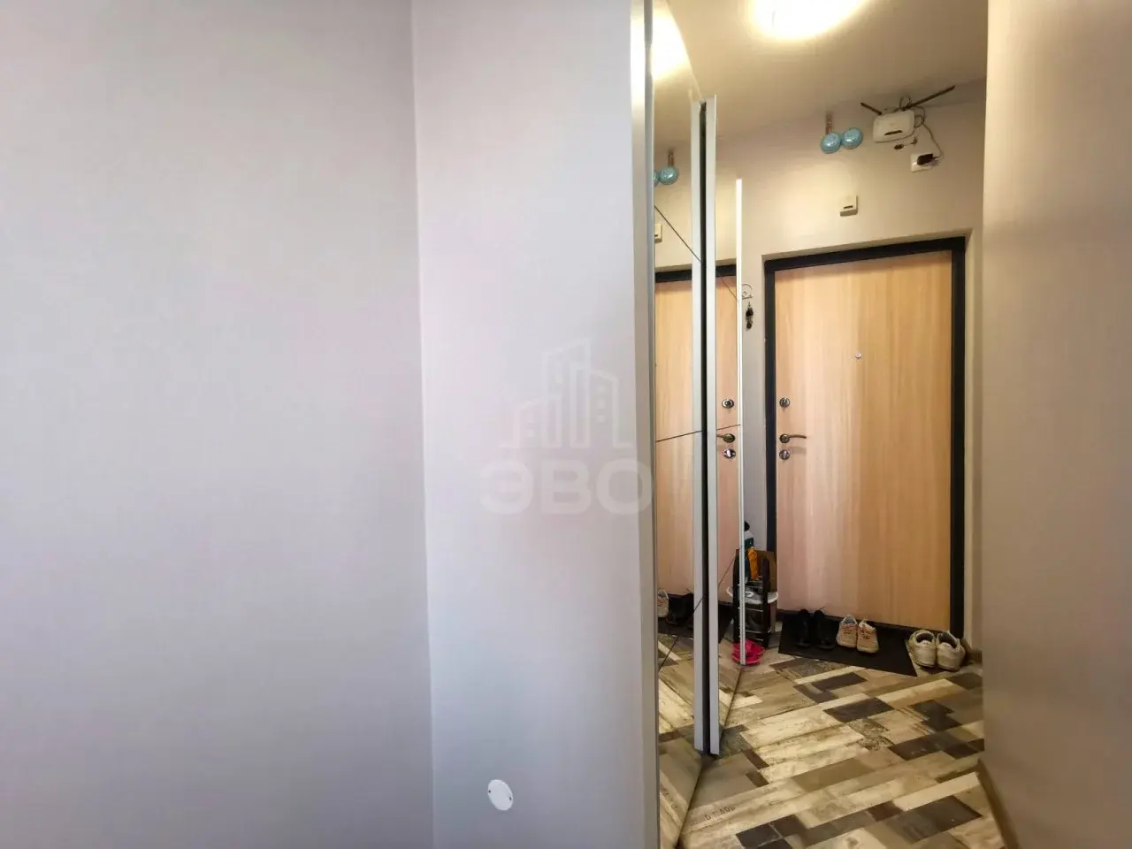 однокомнатная квартира в Санкт-Петербурге по адресу: Среднерогатская ул., 14, к 1