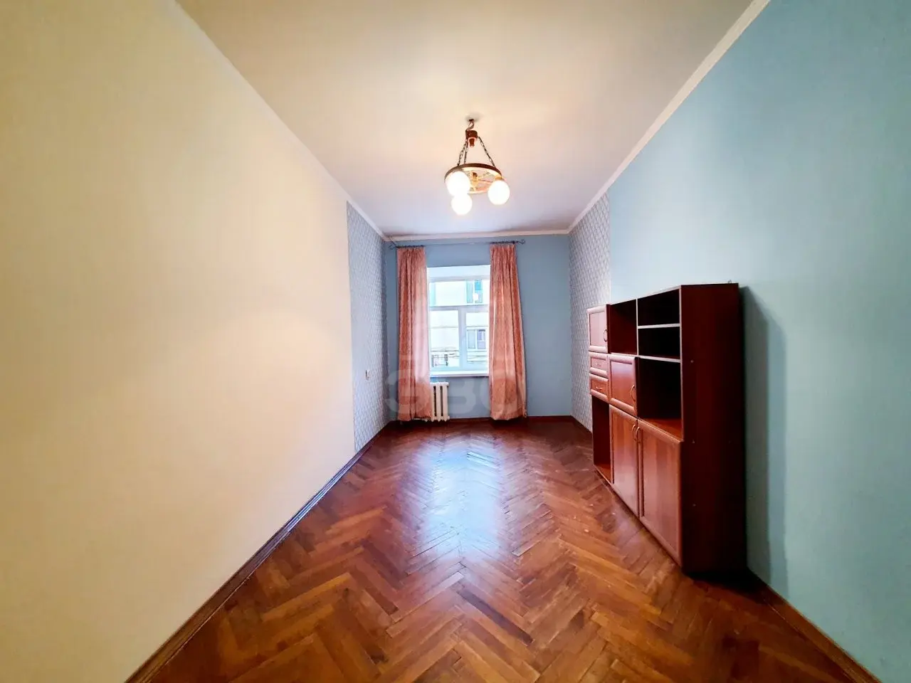 трехкомнатная квартира в Санкт-Петербурге по адресу: Садовая ул., 125
