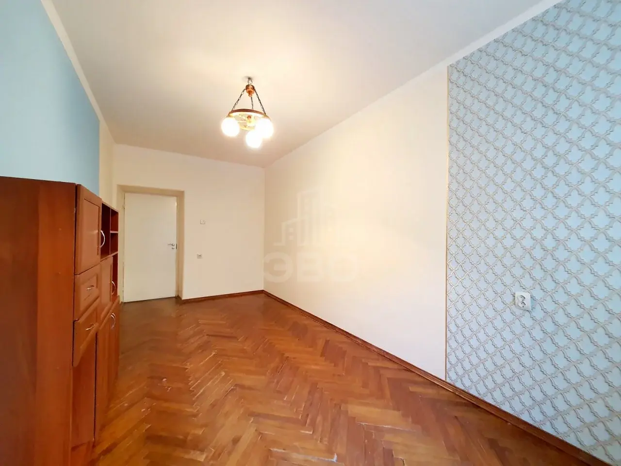 трехкомнатная квартира в Санкт-Петербурге по адресу: Садовая ул., 125