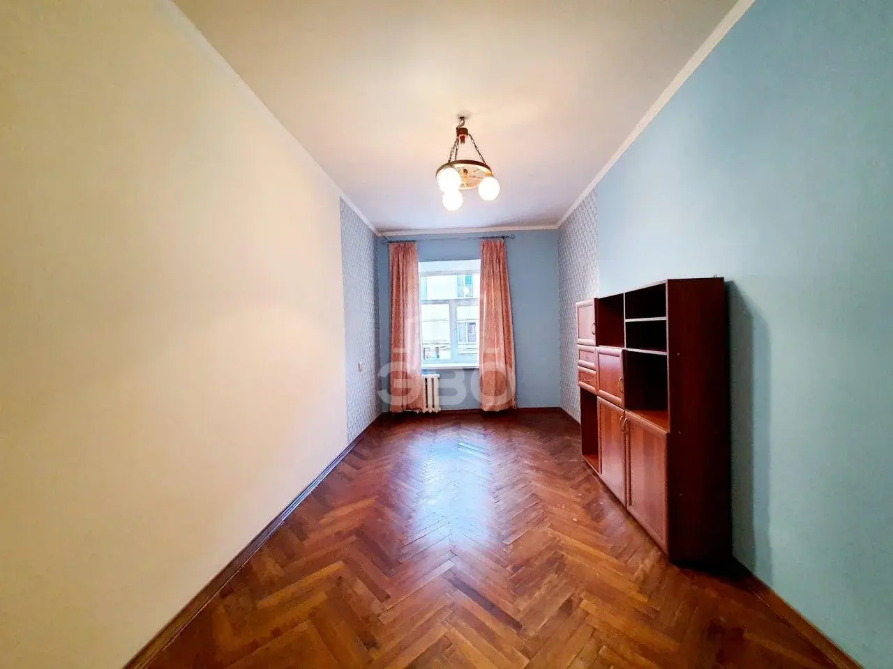трехкомнатная квартира в Санкт-Петербурге по адресу: Садовая ул., 125