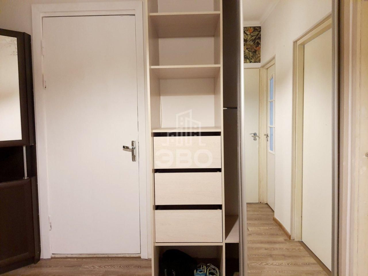 трехкомнатная квартира в Санкт-Петербурге по адресу: Садовая ул., 125