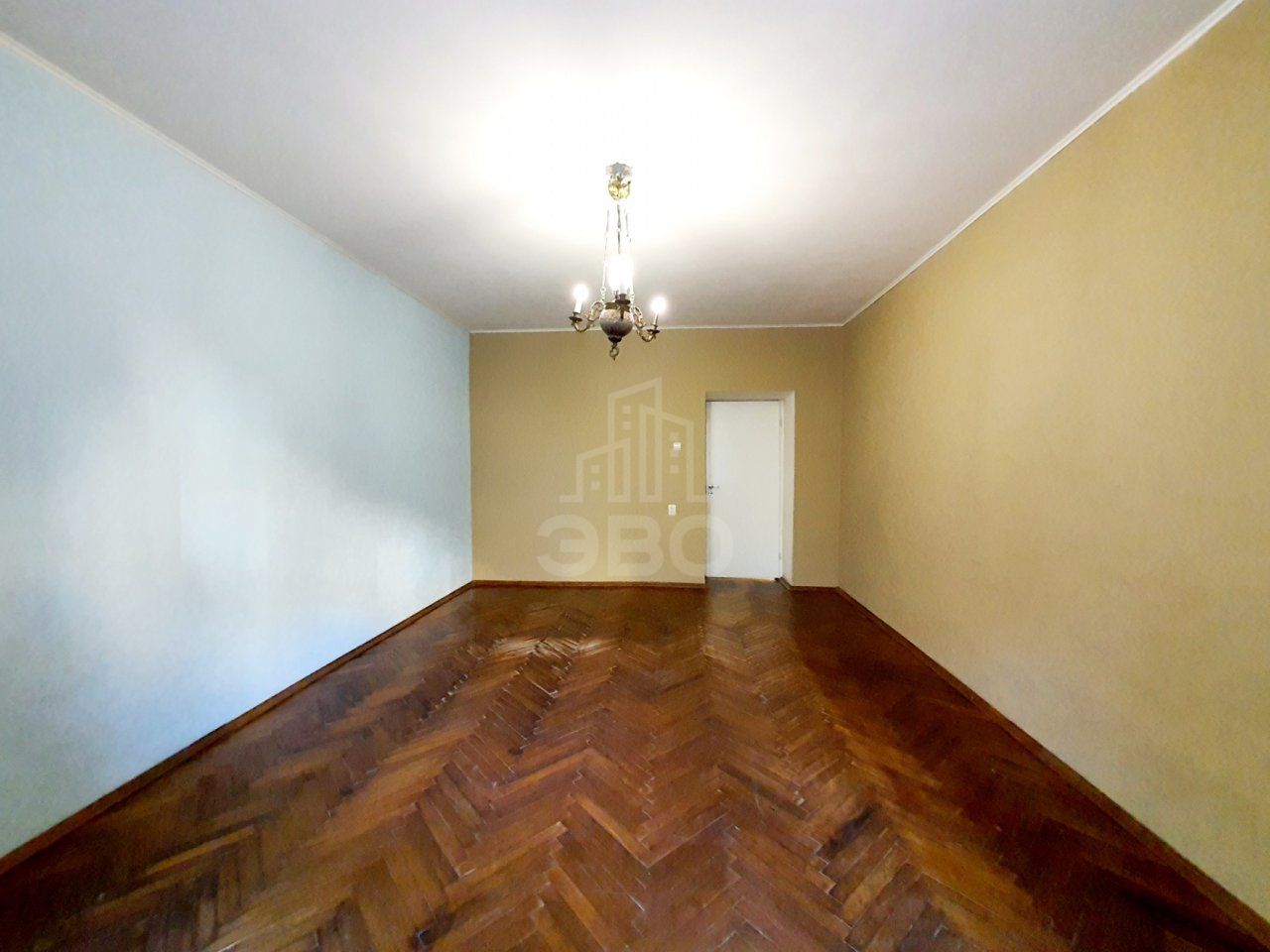 трехкомнатная квартира в Санкт-Петербурге по адресу: Садовая ул., 125