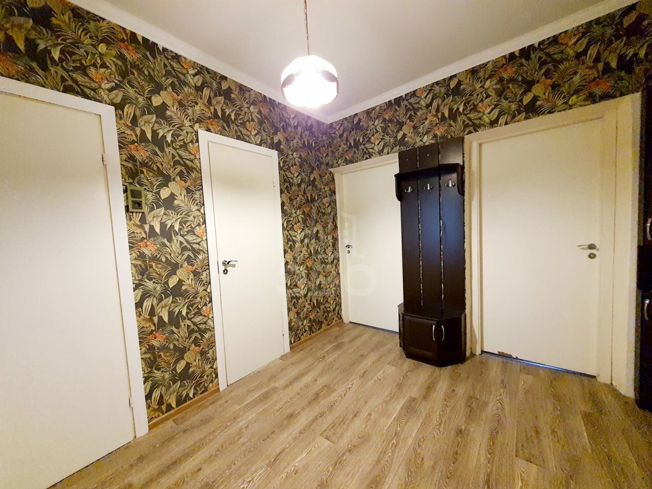 трехкомнатная квартира в Санкт-Петербурге по адресу: Садовая ул., 125