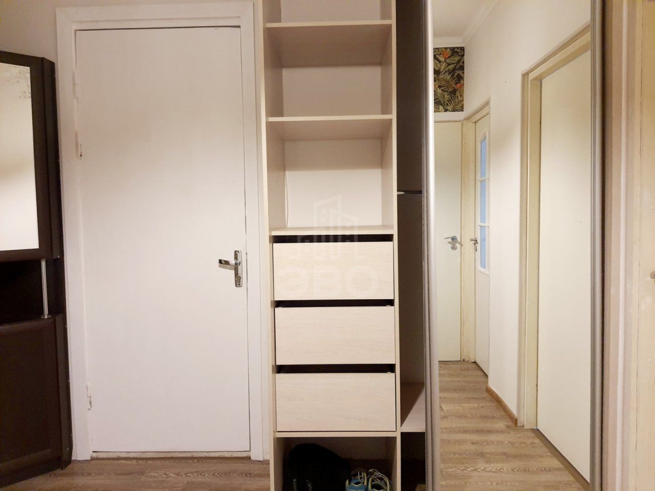 трехкомнатная квартира в Санкт-Петербурге по адресу: Садовая ул., 125